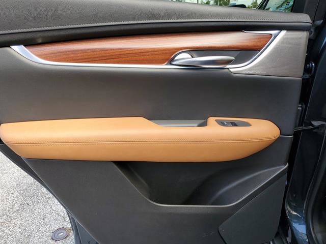 Used 2021 Cadillac XT5 Premium Luxury image 35