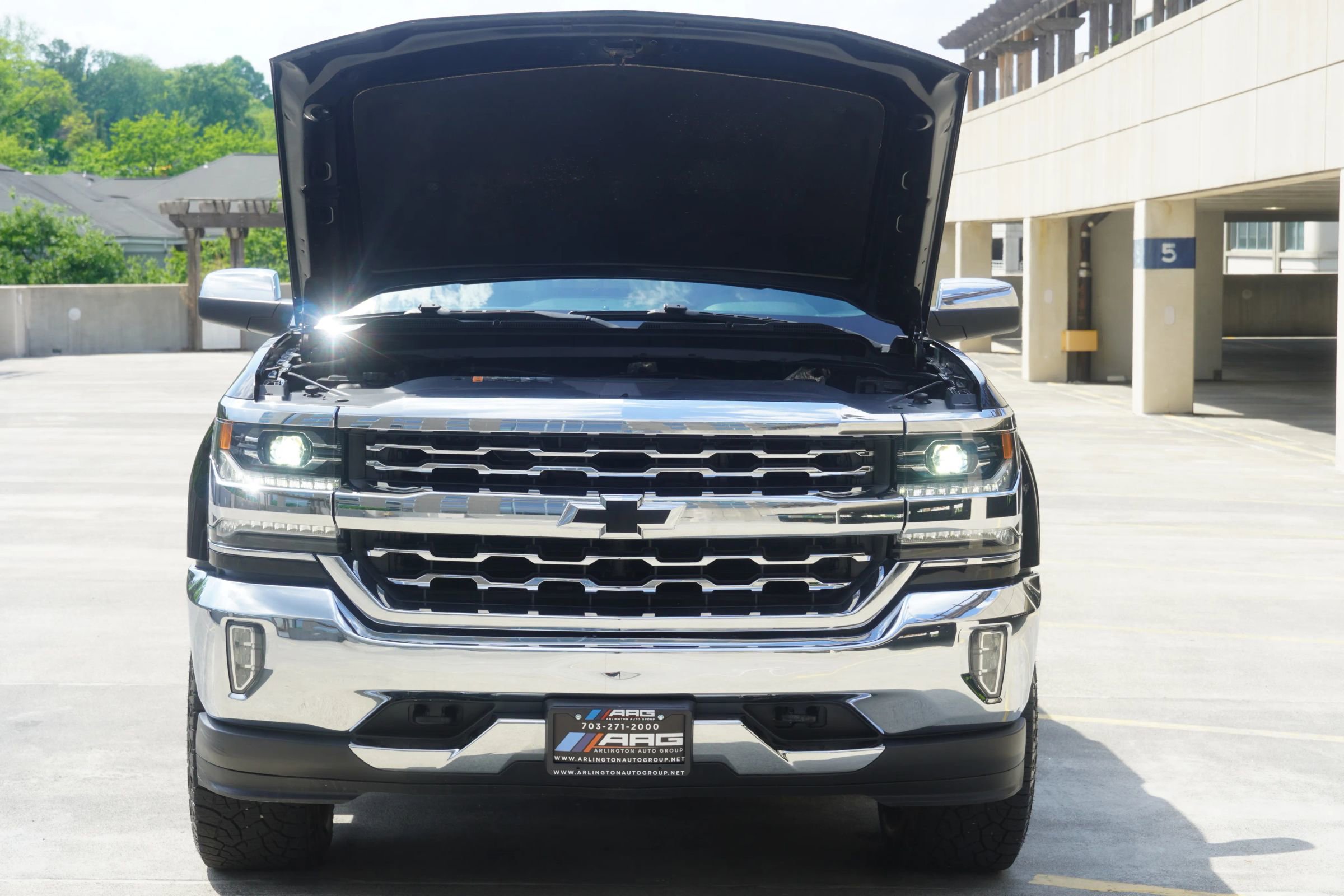 Used 2017 Chevrolet Silverado 1500 LTZ w/ Sport Package AWD/4WD image 33