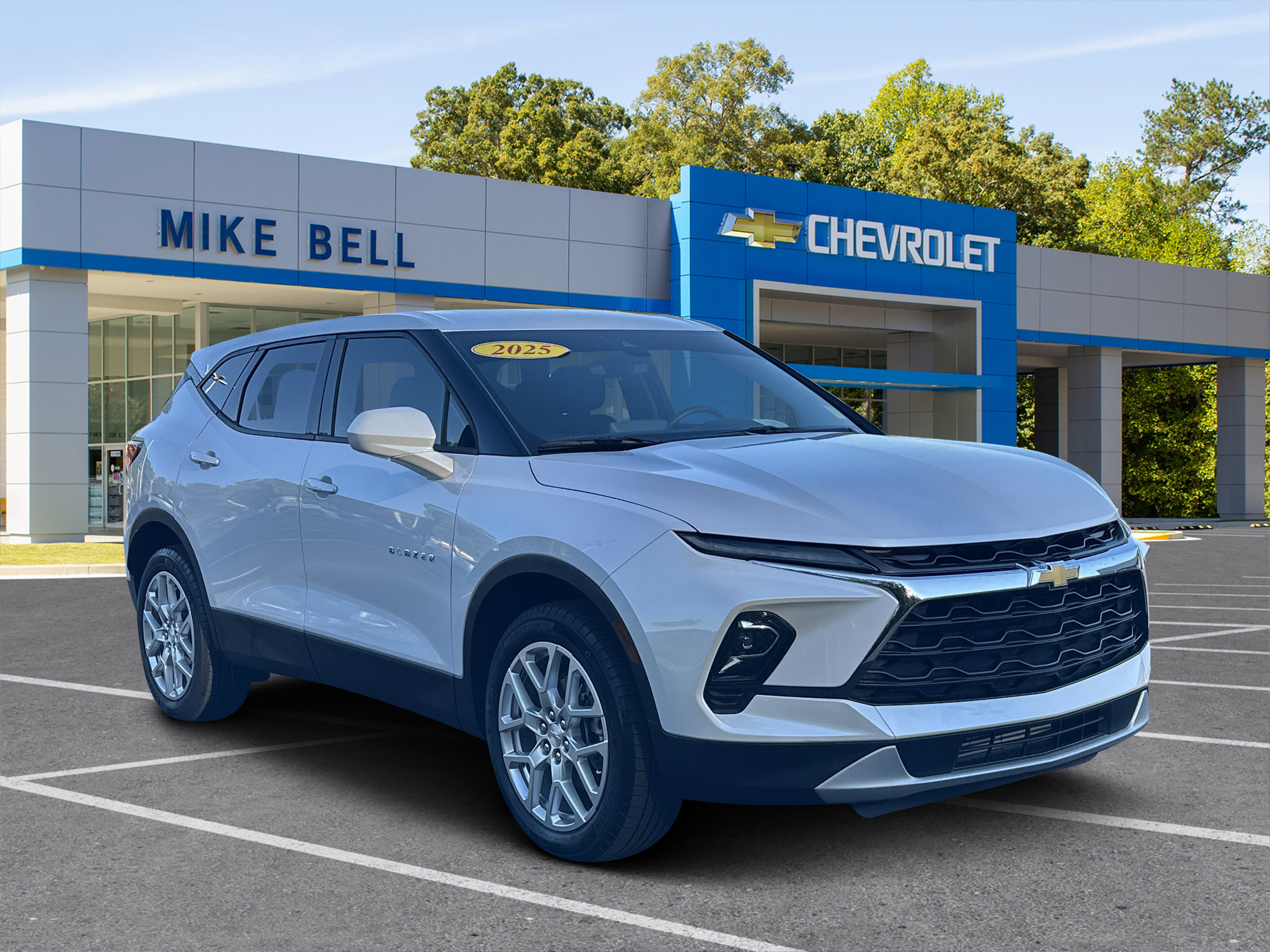 Used 2025 Chevrolet Blazer LT w/ Driver Confidence Package FWD image 1