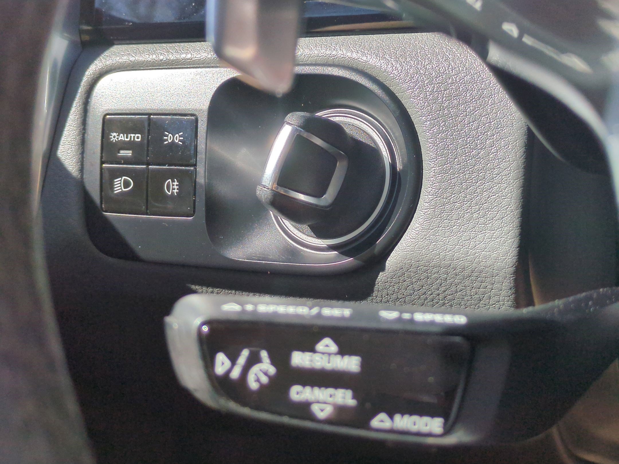 Used 2021 Porsche Cayenne Coupe image 20