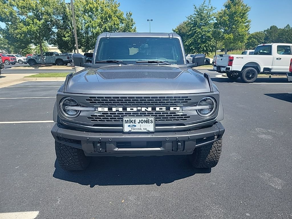 Used 2024 Ford Bronco Badlands image 2