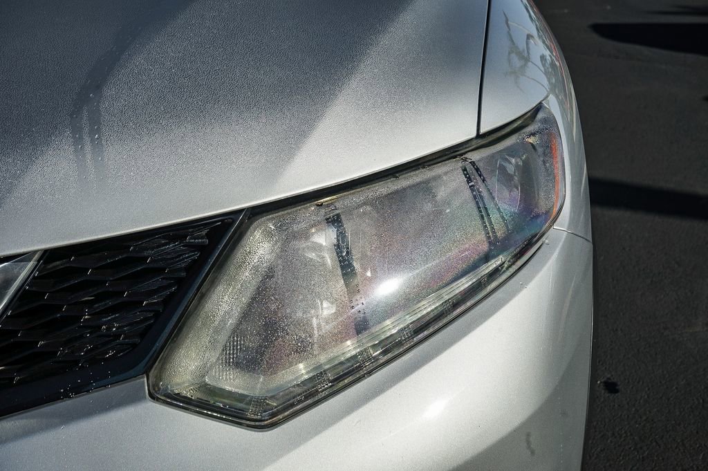 Used 2015 Nissan Rogue S image 10