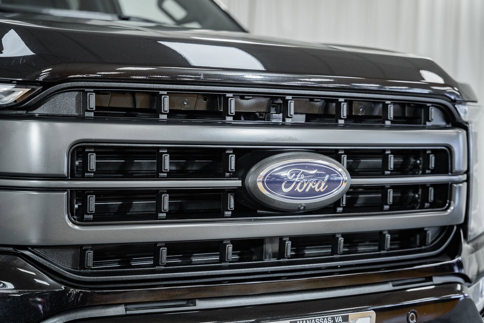 Certified 2023 Ford F150 Lariat w/ Equipment Group 502A High image 14