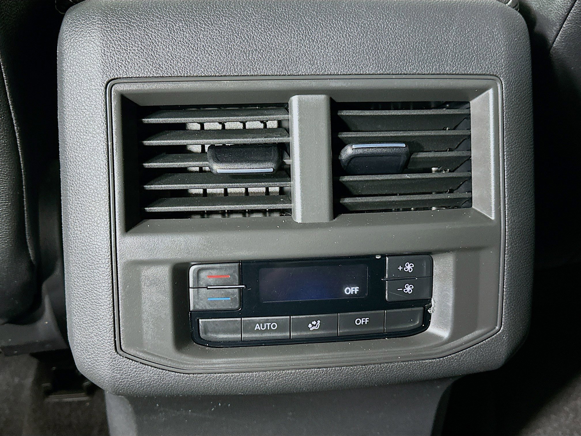 Used 2022 Volkswagen Atlas SE image 23