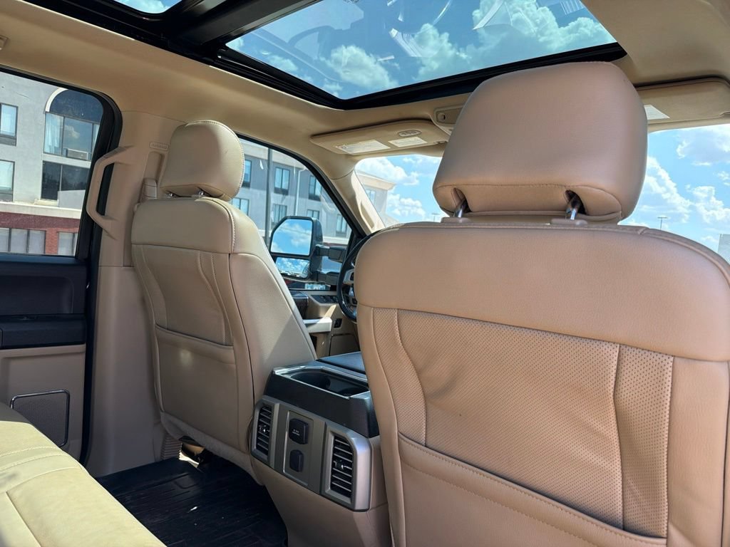 Used 2017 Ford F250 Lariat w/ Lariat Ultimate Package AWD/4WD image 13