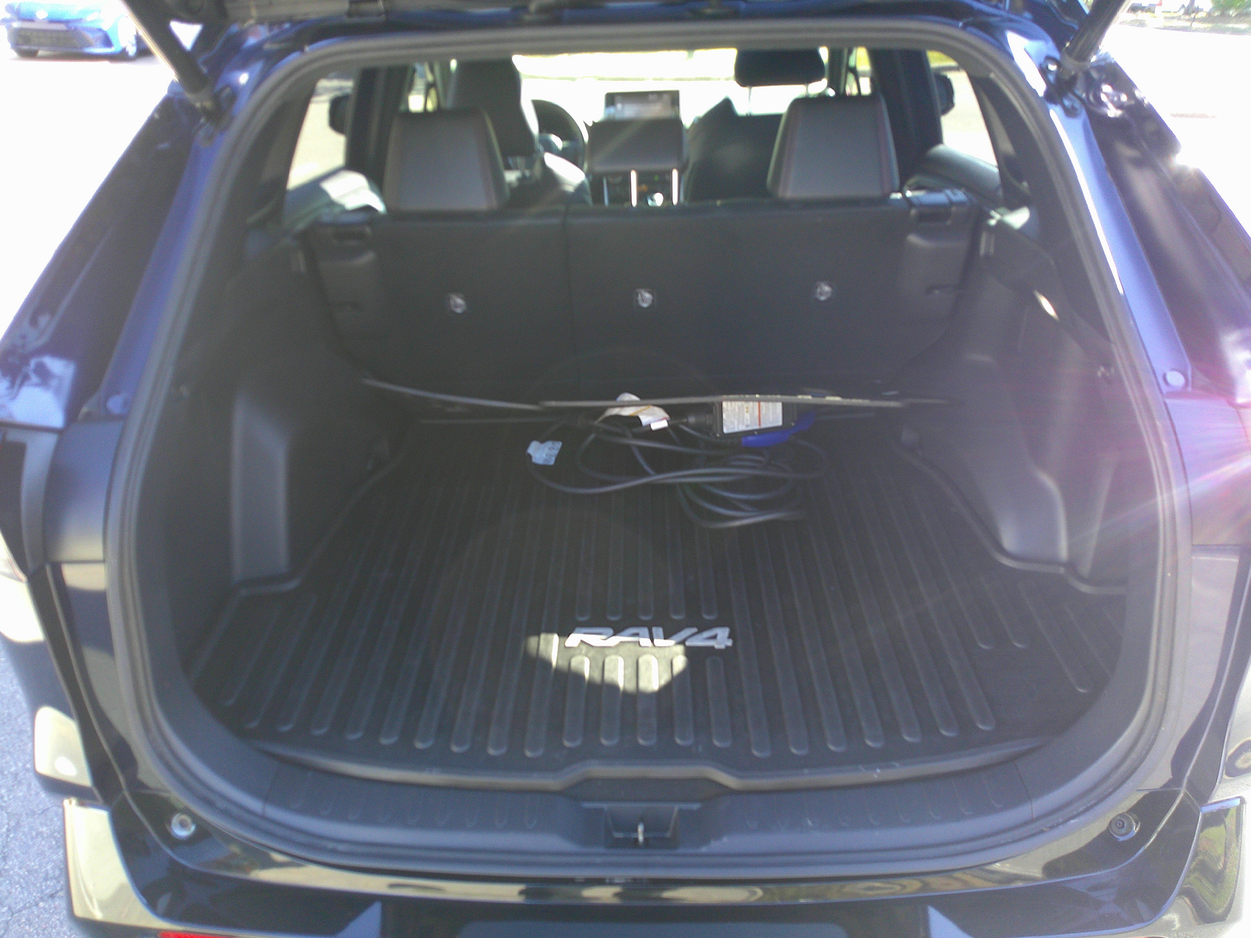 Used 2022 Toyota RAV4 XSE image 33