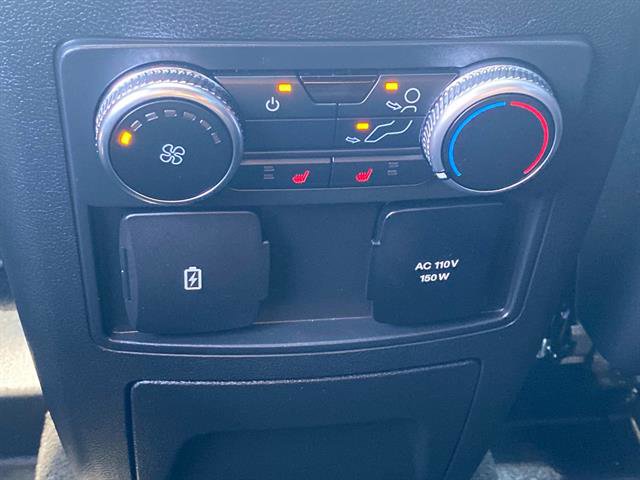 Certified 2022 Ford Explorer Platinum w/ Equipment Group 601A image 19