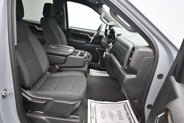 Used 2024 GMC Sierra 1500 Elevation AWD/4WD image 7