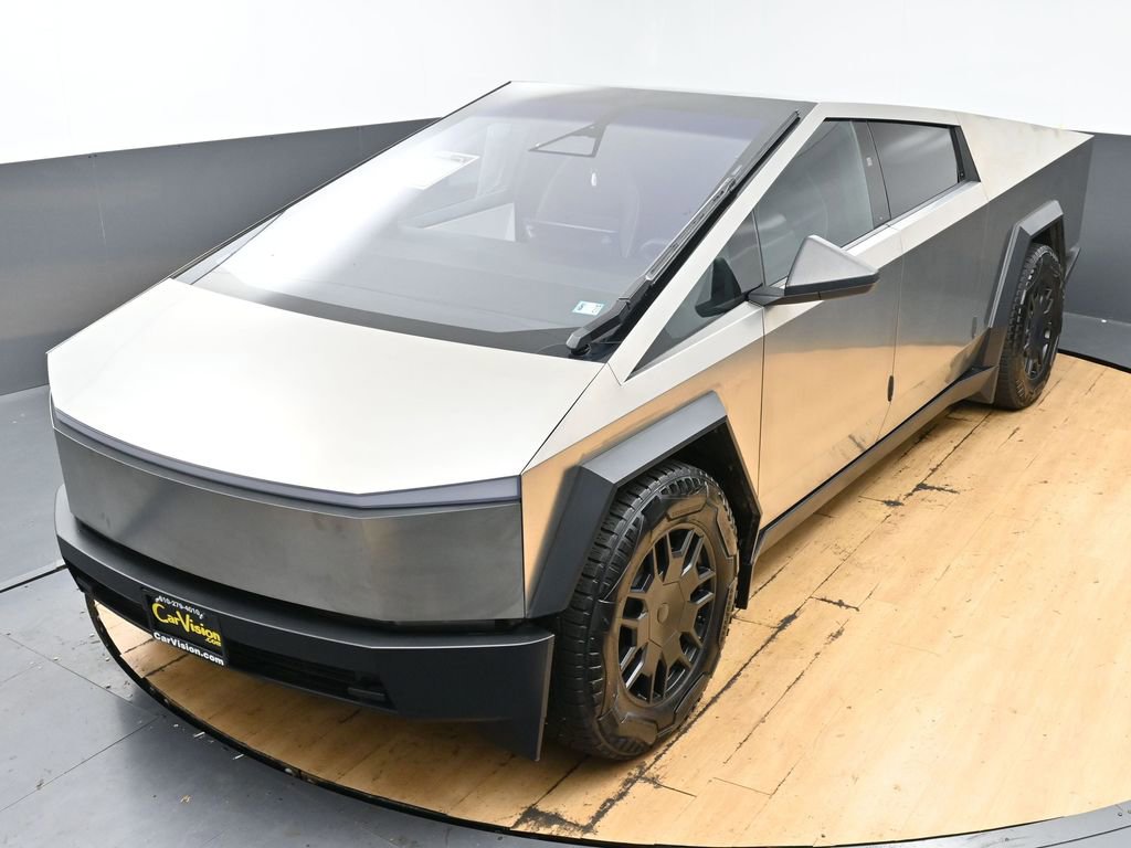 Used 2024 Tesla Cybertruck AWD Crew Cab image 50