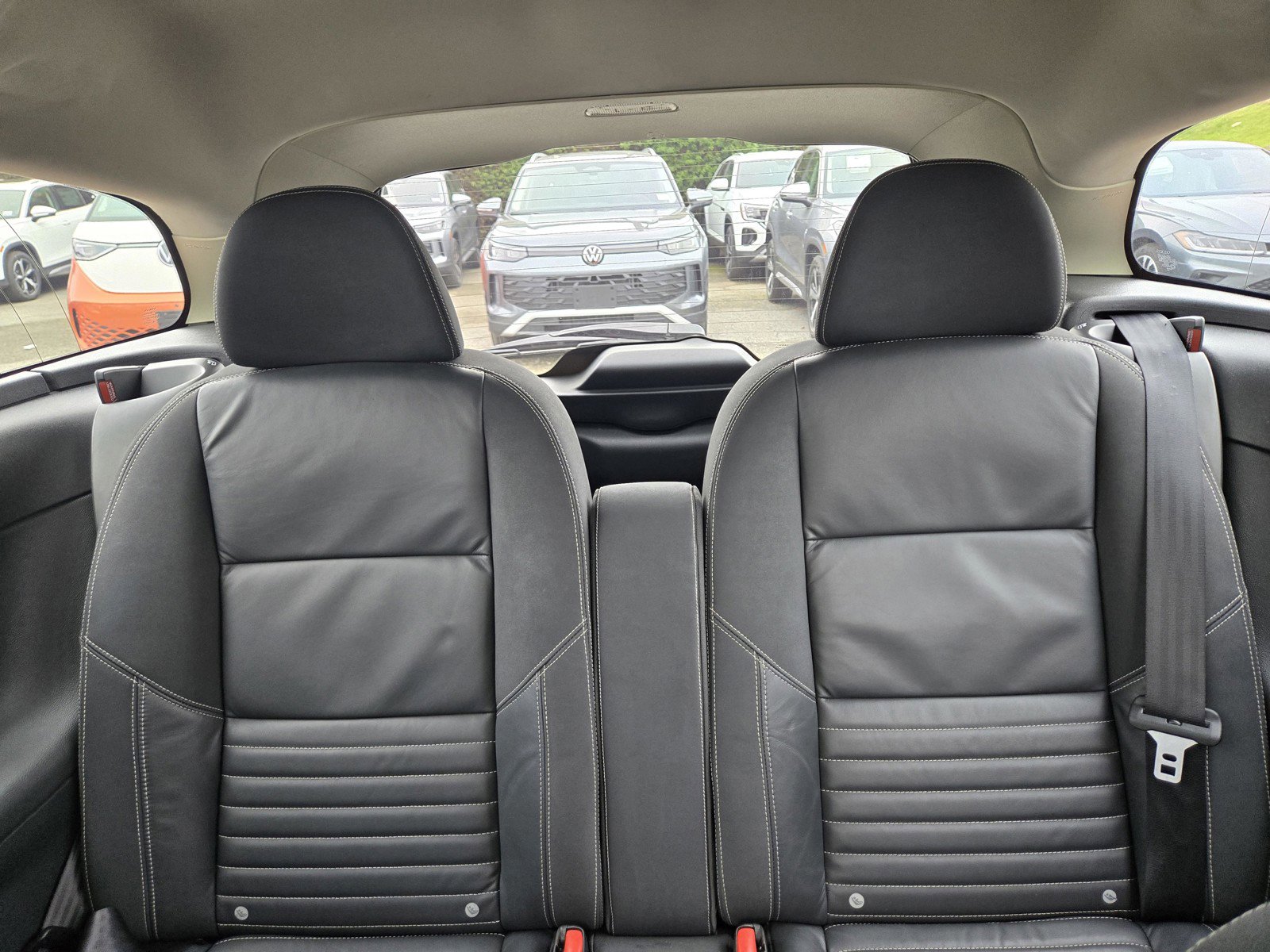 Used 2011 Volvo C30 T5 R-Design image 10