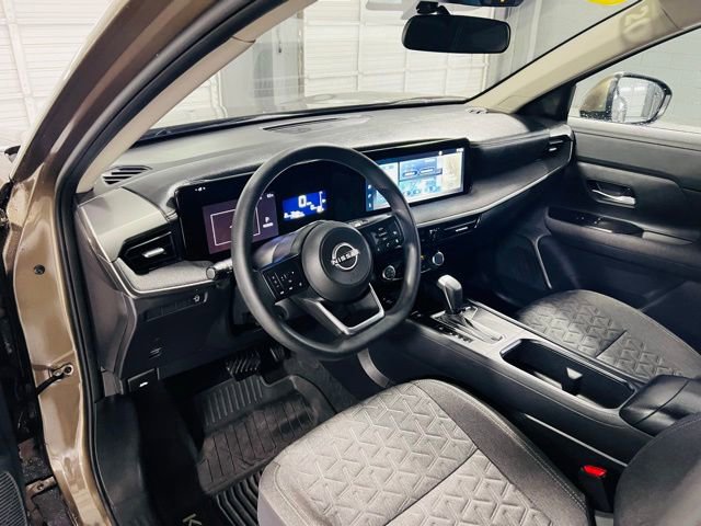 Used 2025 Nissan Kicks SV FWD image 21