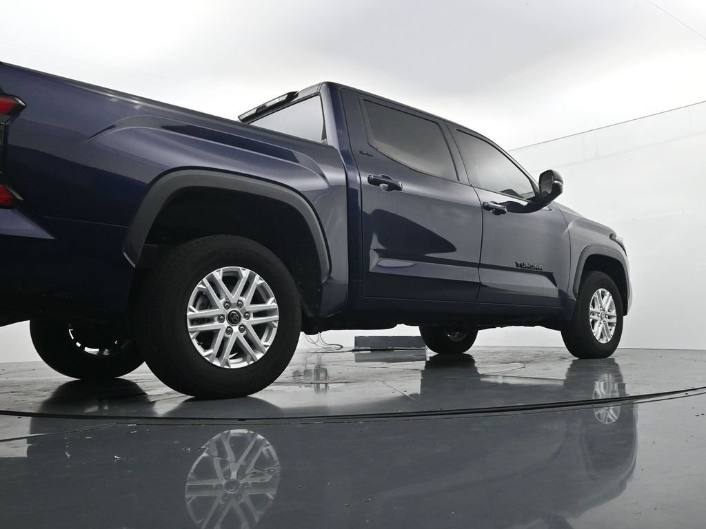 Used 2023 Toyota Tundra SR5 w/ SR5 Premium Package AWD/4WD image 33
