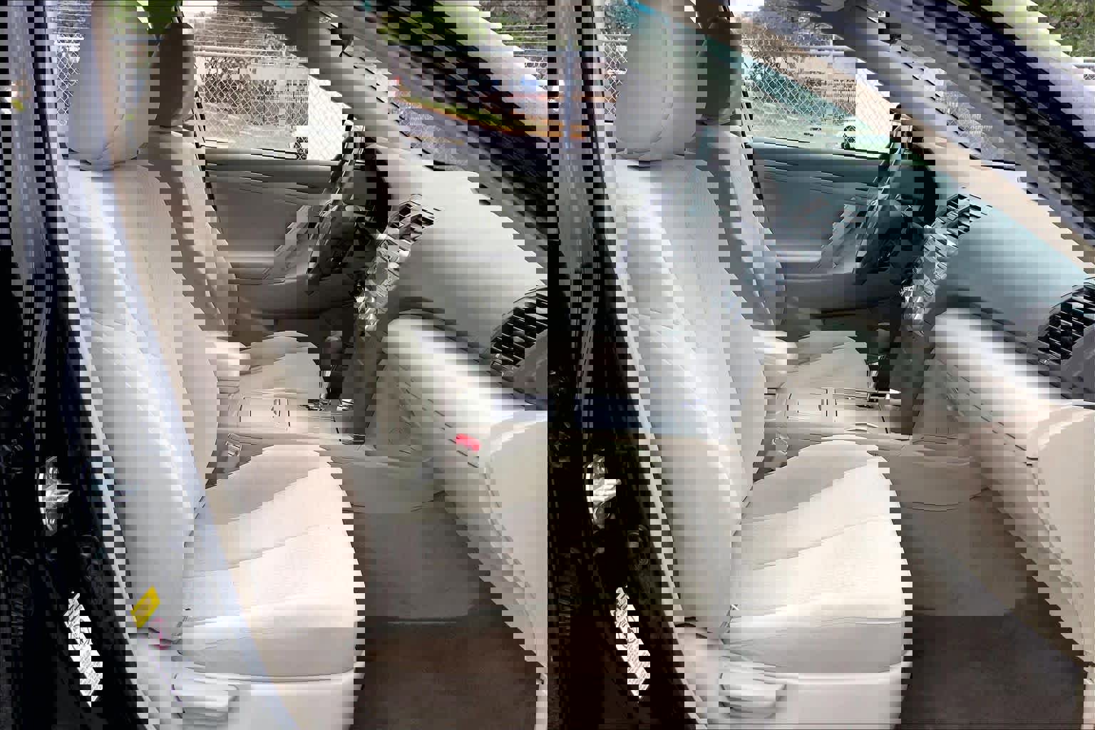 Used 2011 Toyota Camry LE FWD image 8