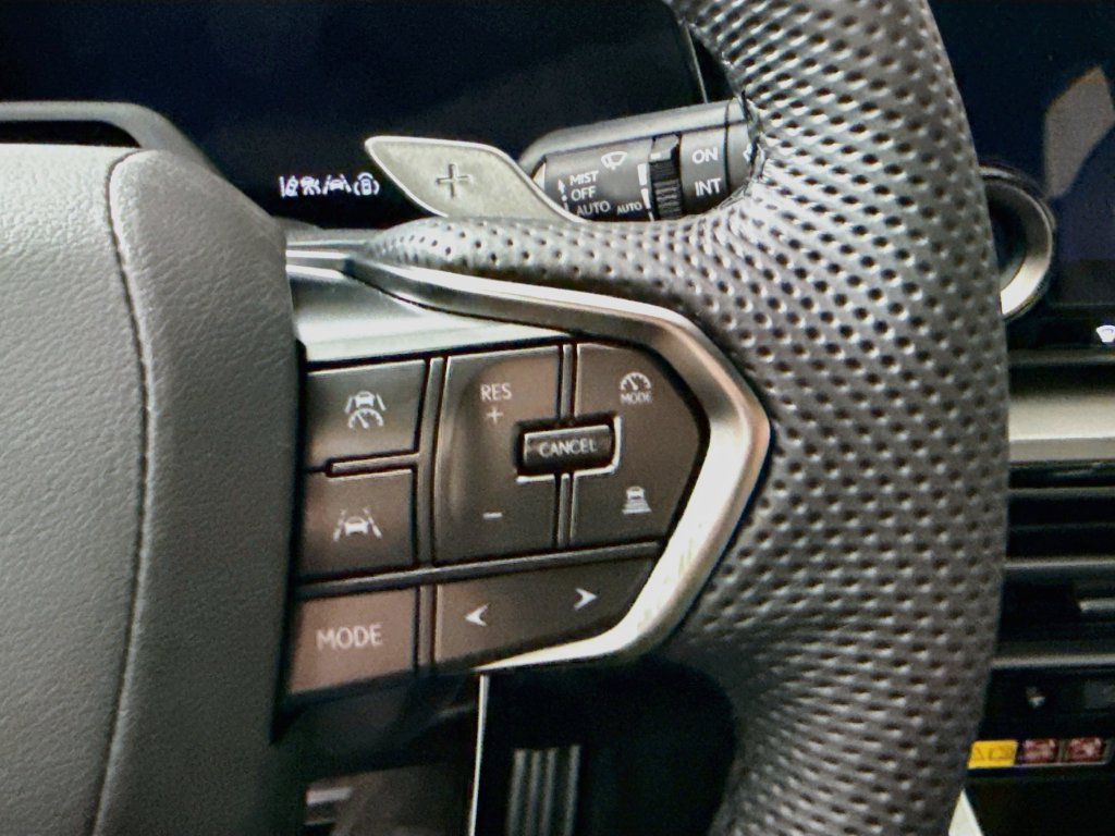 Used 2026 Lexus TX 500h AWD w/ Technology Package image 12