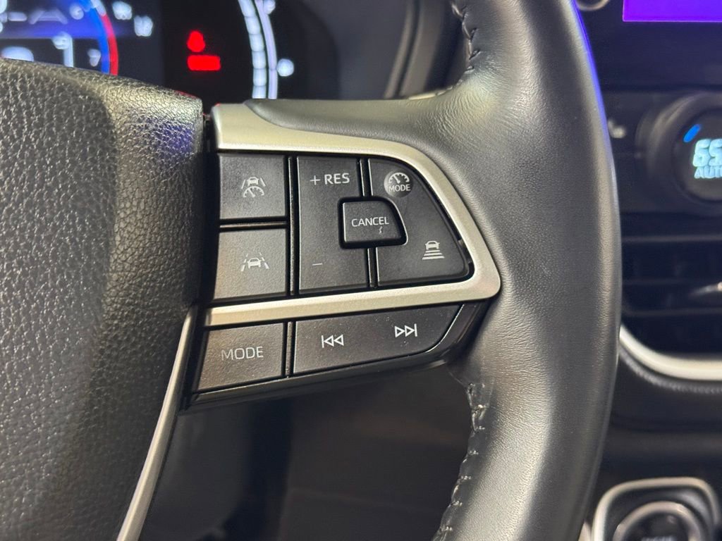 Used 2024 Toyota Grand Highlander AWD image 36