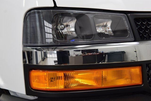 New 2025 Chevrolet Express 3500 w/ Power Convenience Package RWD image 6