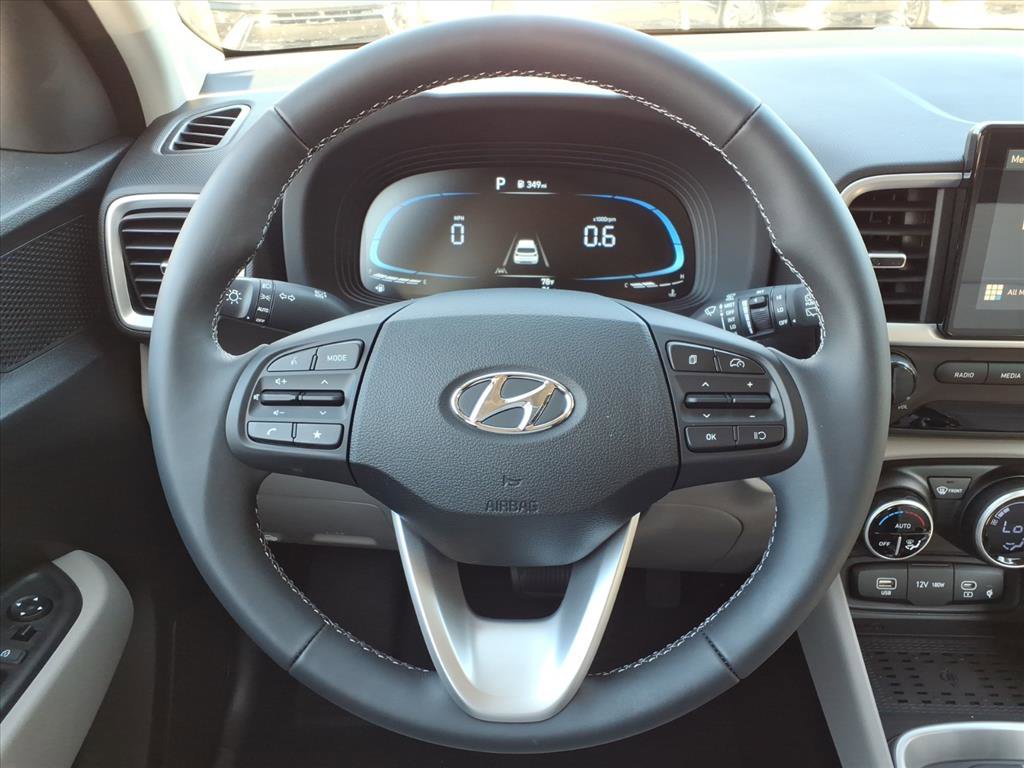 Used 2026 Hyundai Venue SEL image 22