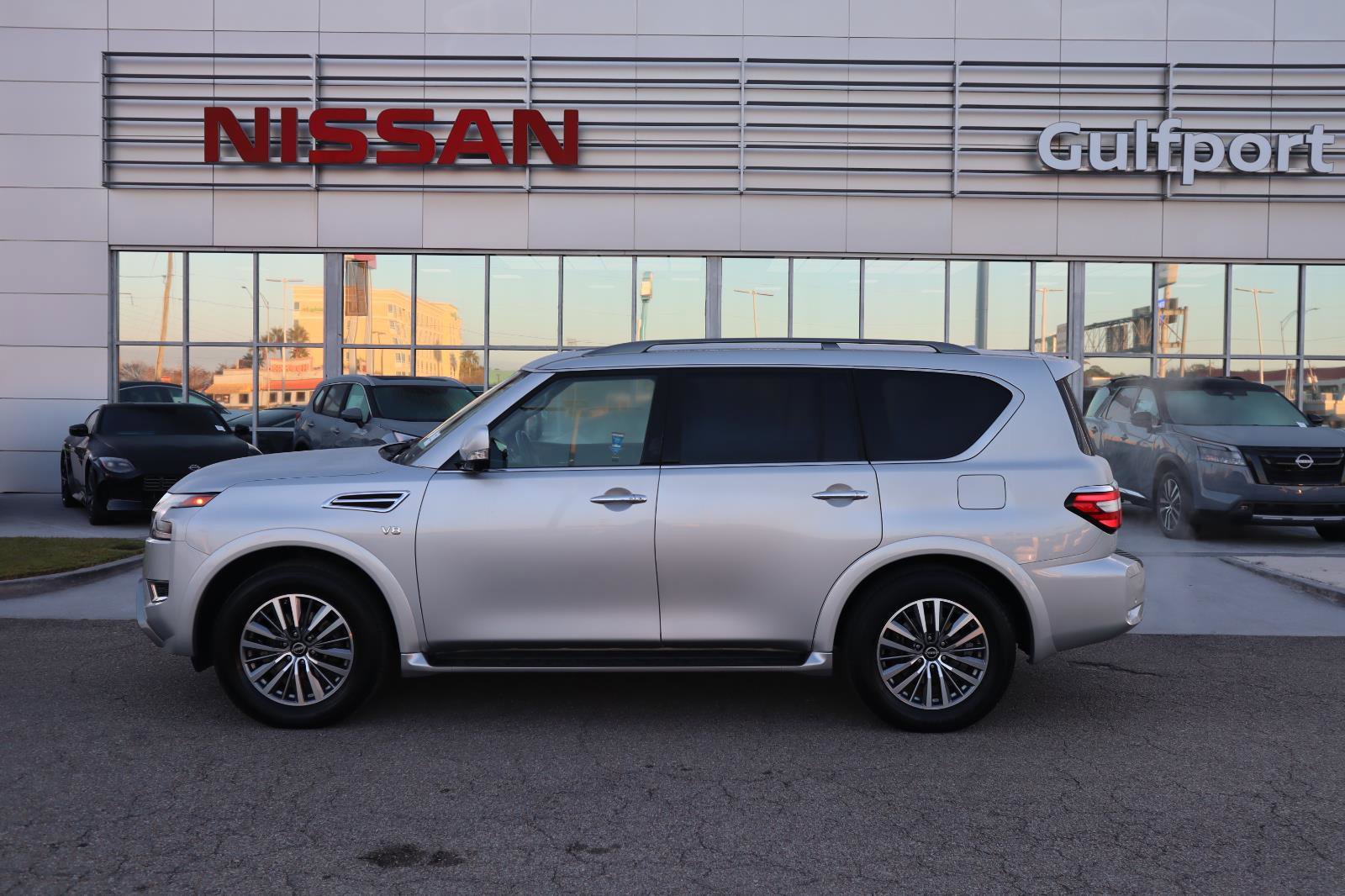 Used 2022 Nissan Armada SL image 3
