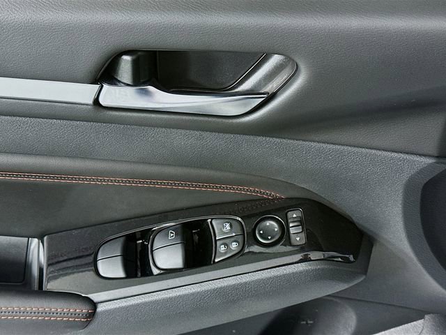 Certified 2023 Nissan Altima 2.5 SR FWD image 18