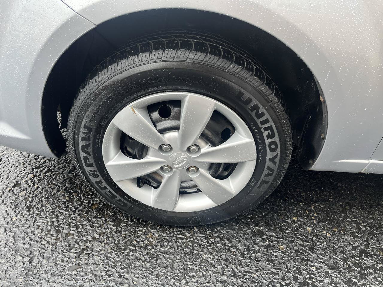 Used 2011 Kia Rio LX FWD image 16