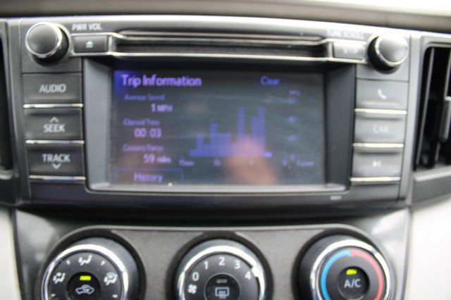 Used 2013 Toyota RAV4 LE FWD image 24