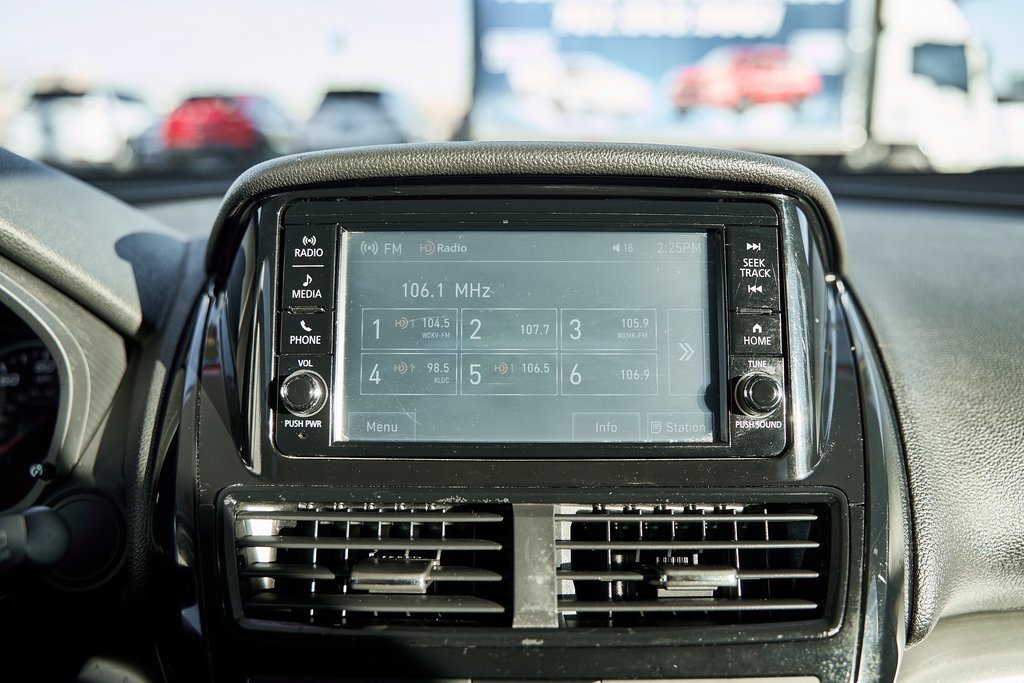 Used 2022 Mitsubishi Eclipse Cross ES image 36