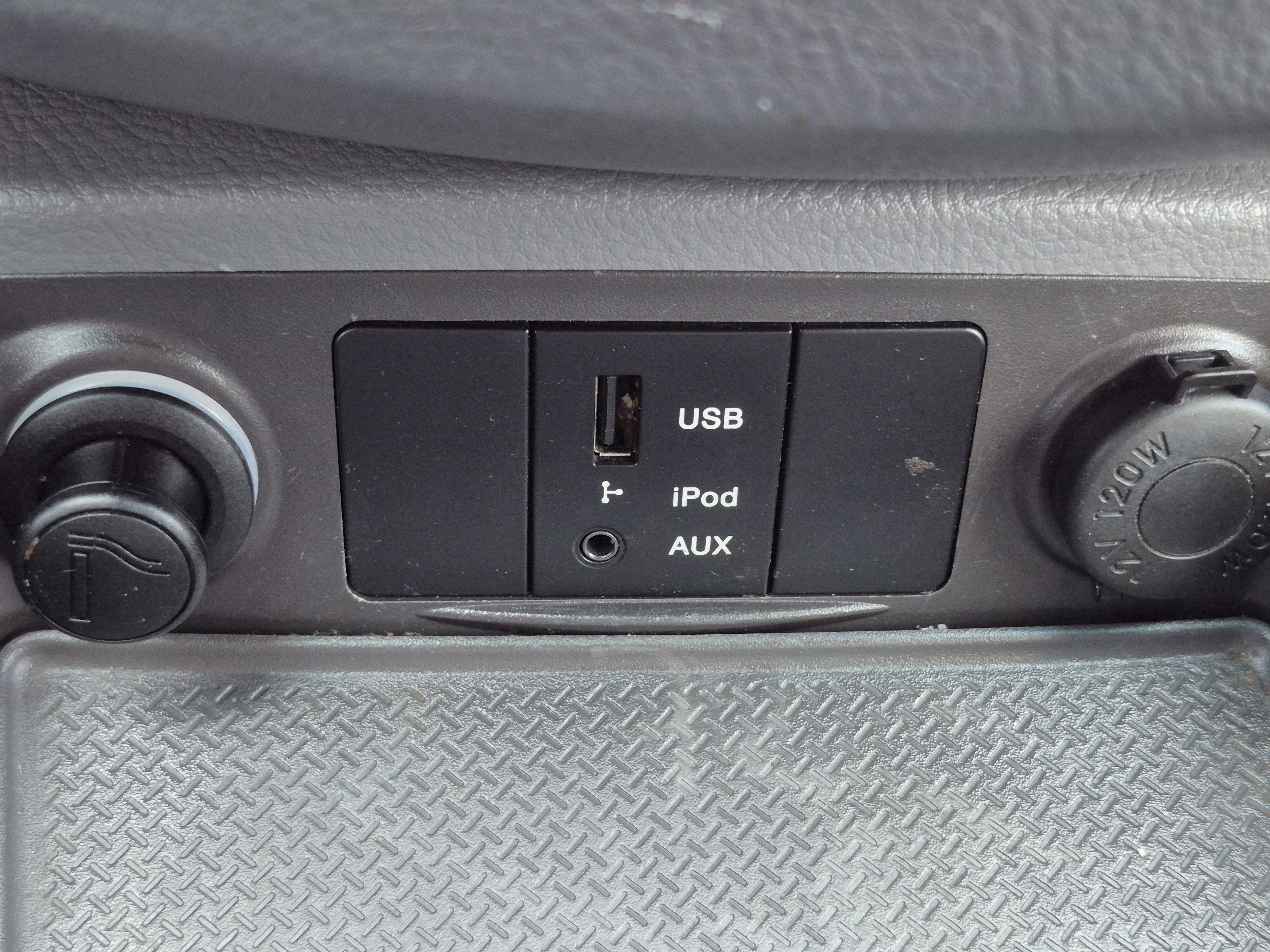 Used 2010 Hyundai Santa Fe GLS w/ Summer Event Pkg 21 image 23