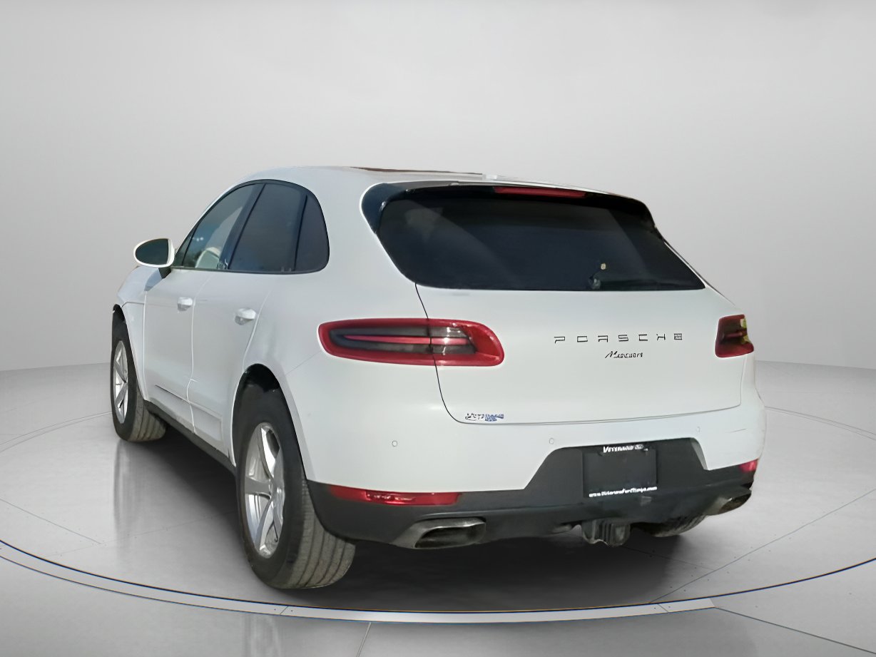 Used 2018 Porsche Macan image 21