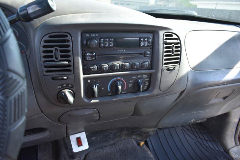 Used 2003 Ford F150 King Ranch AWD/4WD image 21