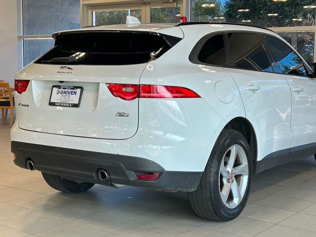 Used 2018 Jaguar F-PACE Premium image 11