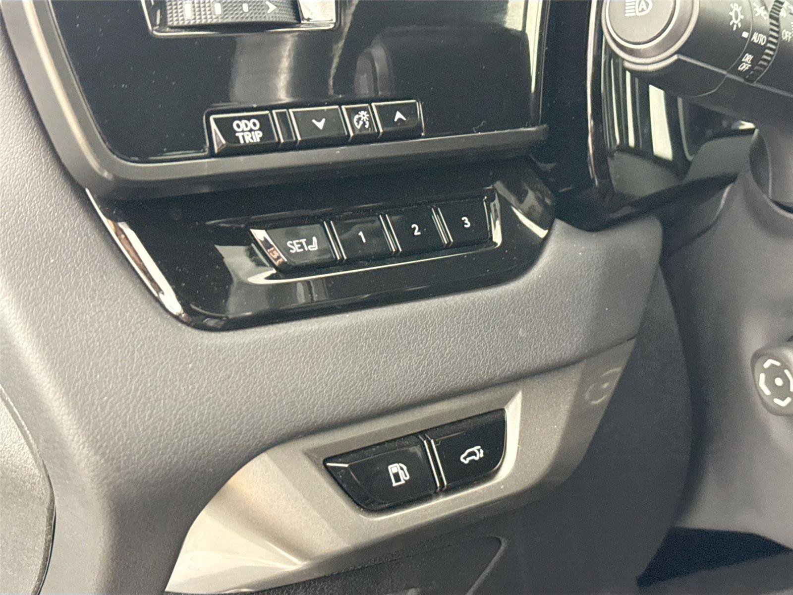 Used 2023 Lexus RX 350 Premium w/ Accessory Package AWD/4WD image 16