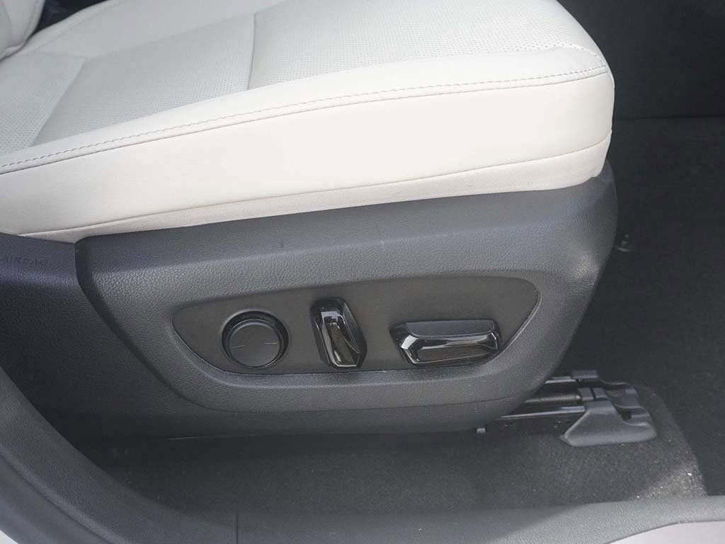 Used 2024 Lexus RX 350 Premium w/ Accessory Package (Z1) AWD/4WD image 31