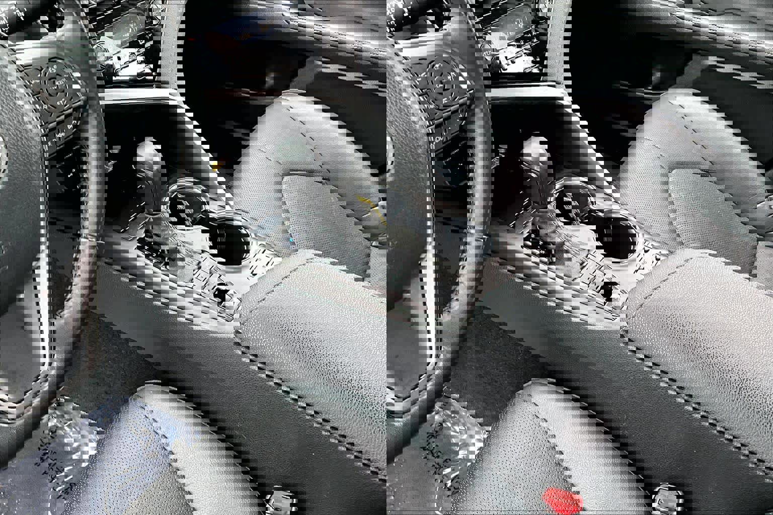 Used 2024 Toyota Camry XSE w/ Navigation Package image 16