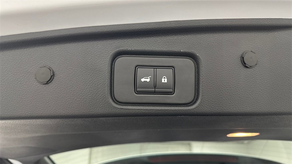 New 2025 Nissan Pathfinder Platinum w/ Cargo Package image 27