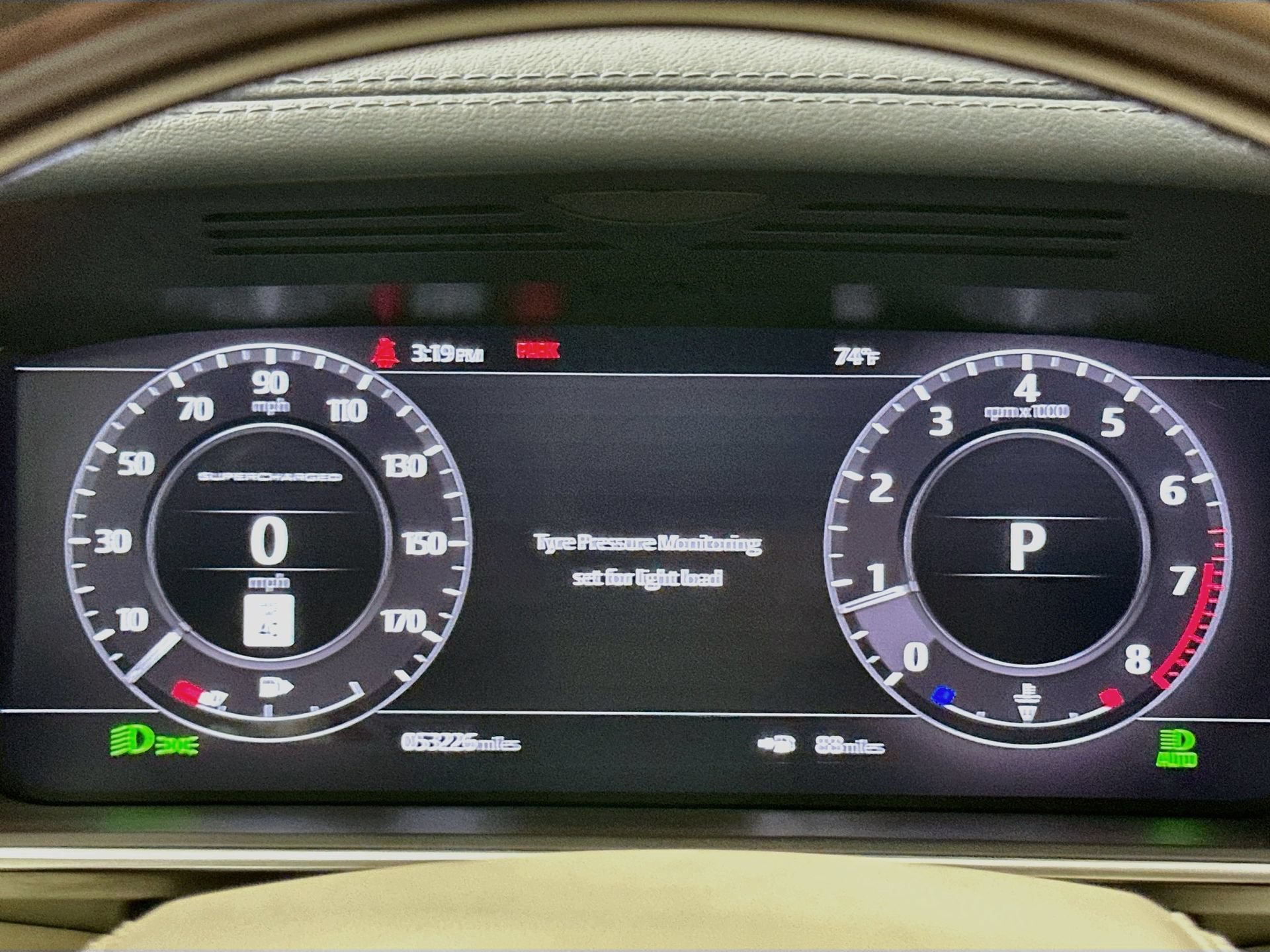 Used 2018 Land Rover Range Rover Supercharged AWD/4WD image 13