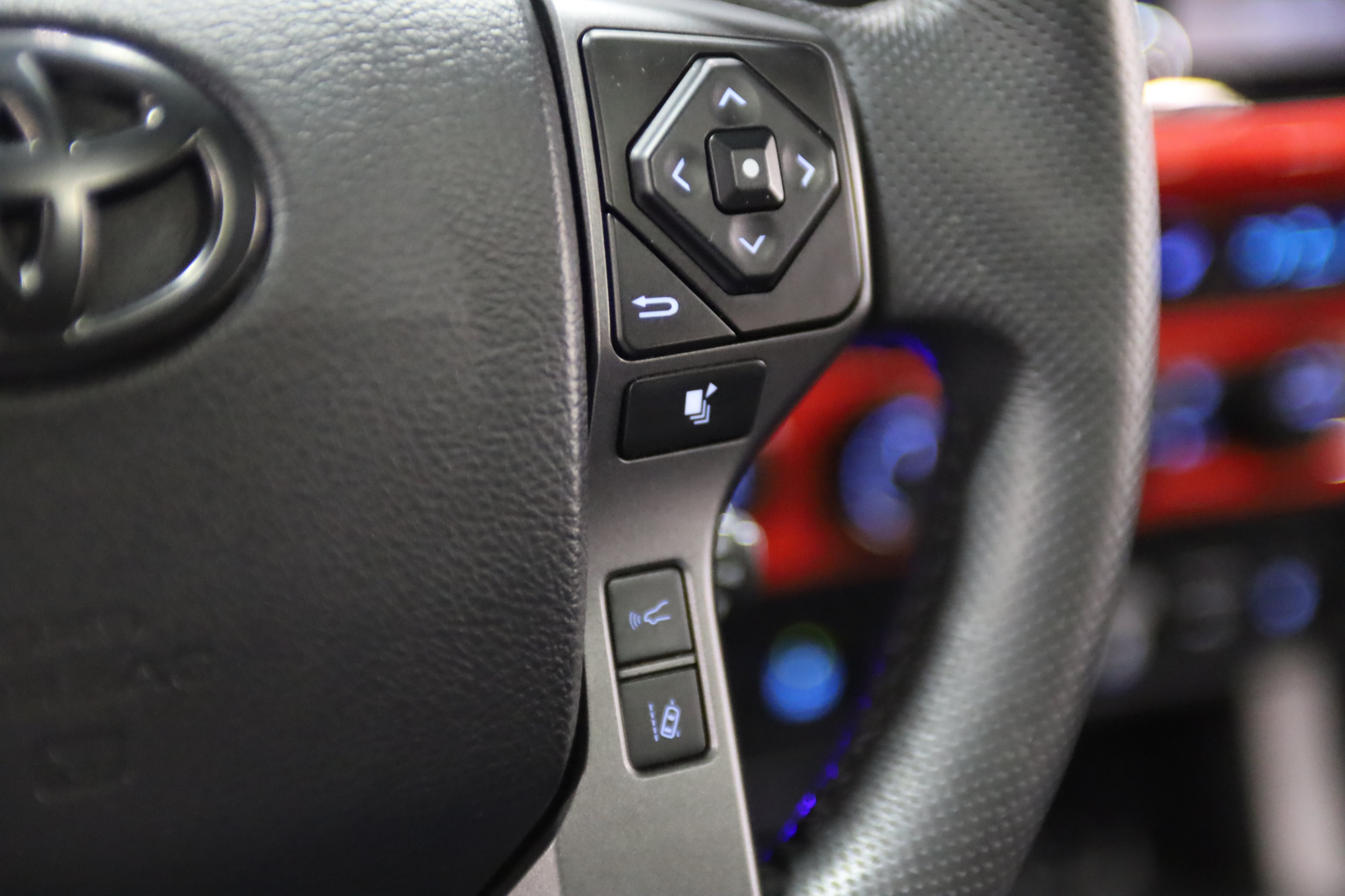 Used 2022 Toyota Tacoma TRD Pro AWD/4WD image 25