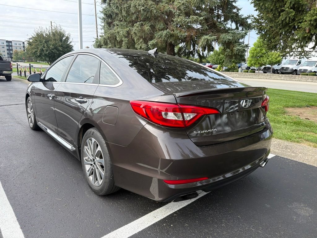 Used 2015 Hyundai Sonata Sport w/ Option Group 04 FWD image 2