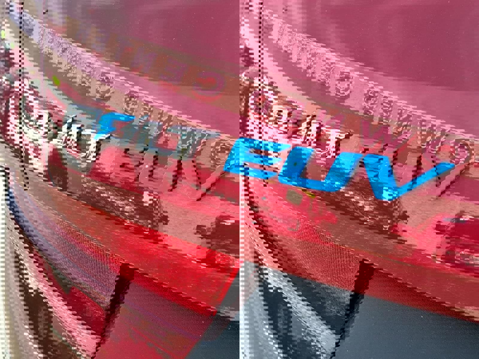 Used 2022 Chevrolet Bolt EUV Premier w/ Launch Edition FWD image 25