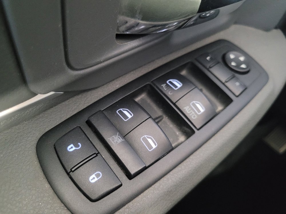 Used 2014 RAM 2500 SLT AWD/4WD image 27