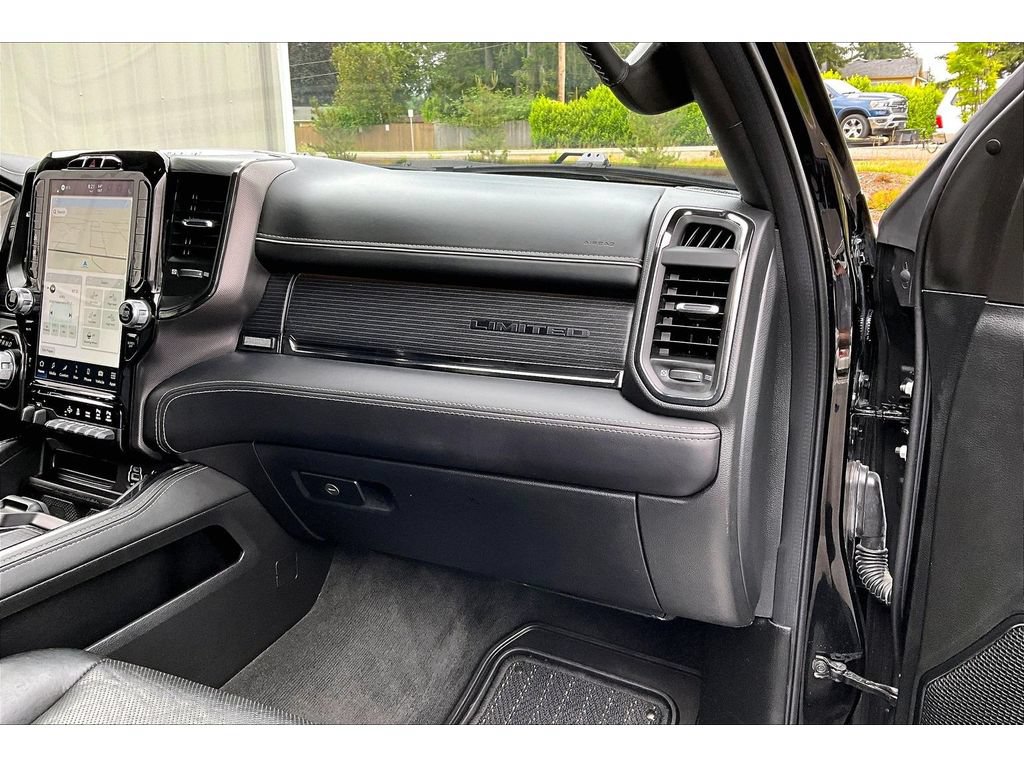 Used 2022 RAM 1500 Limited w/ Body-Colour Bumper Group AWD/4WD image 16