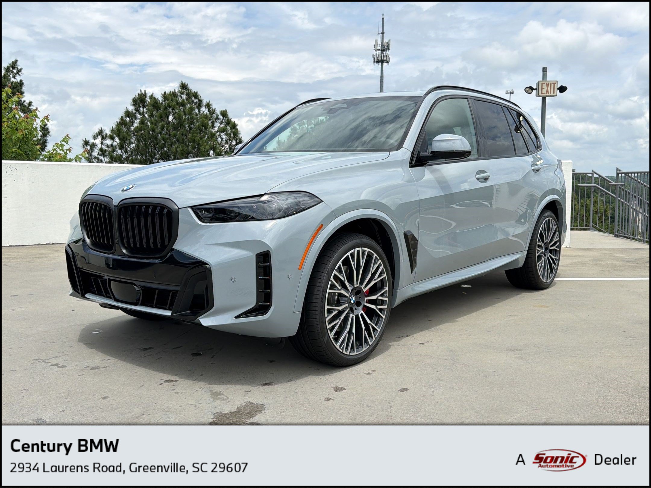 New 2026 BMW X5 xDrive40i w/ M Sport Package