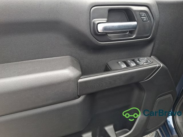 Used 2020 Chevrolet Silverado 1500 Custom w/ Custom Value Package AWD/4WD image 12