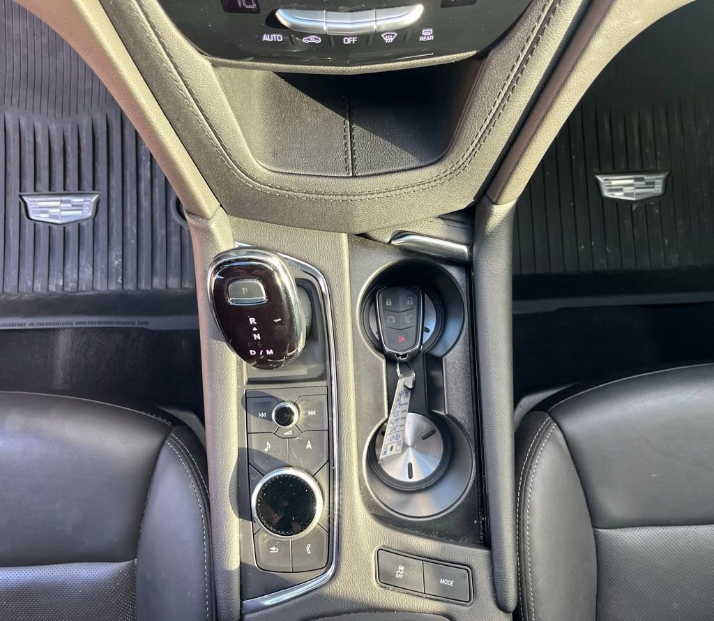 Used 2024 Cadillac XT5 Sportv w/ LPO, Floor Liner Package AWD/4WD image 24
