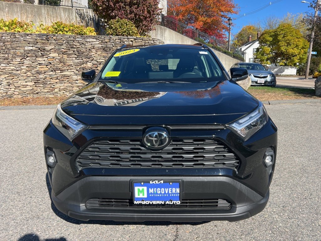 Used 2023 Toyota RAV4 XLE Premium image 8