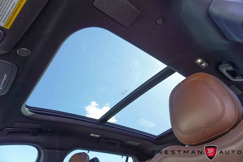 Used 2024 Lincoln Aviator Reserve w/ Equipment Group 201A image 10