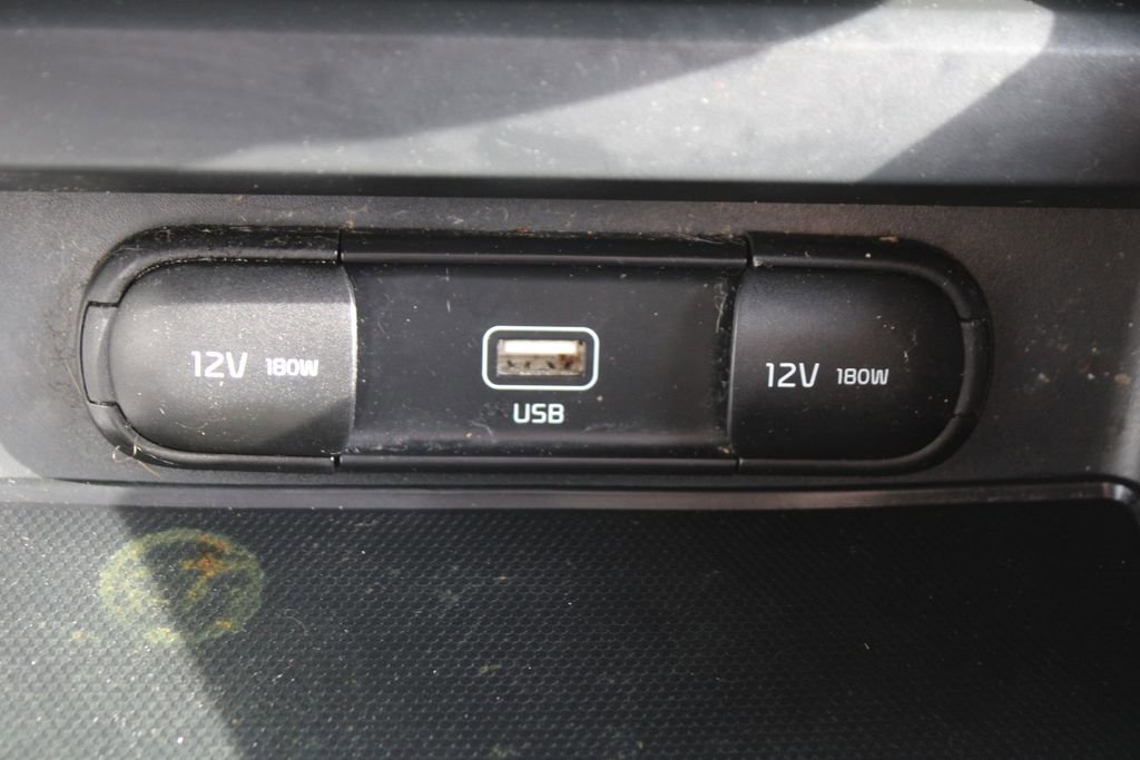 Certified 2021 Kia Soul LX image 33