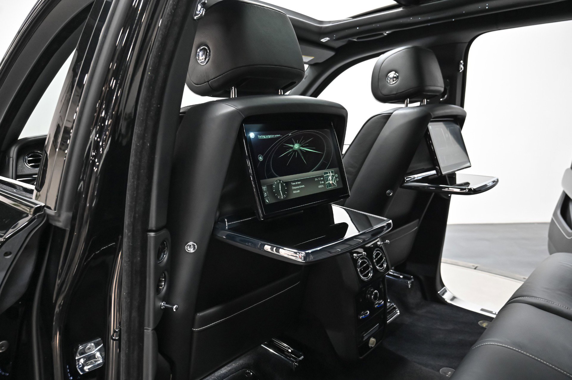 Used 2019 Rolls-Royce Cullinan image 40