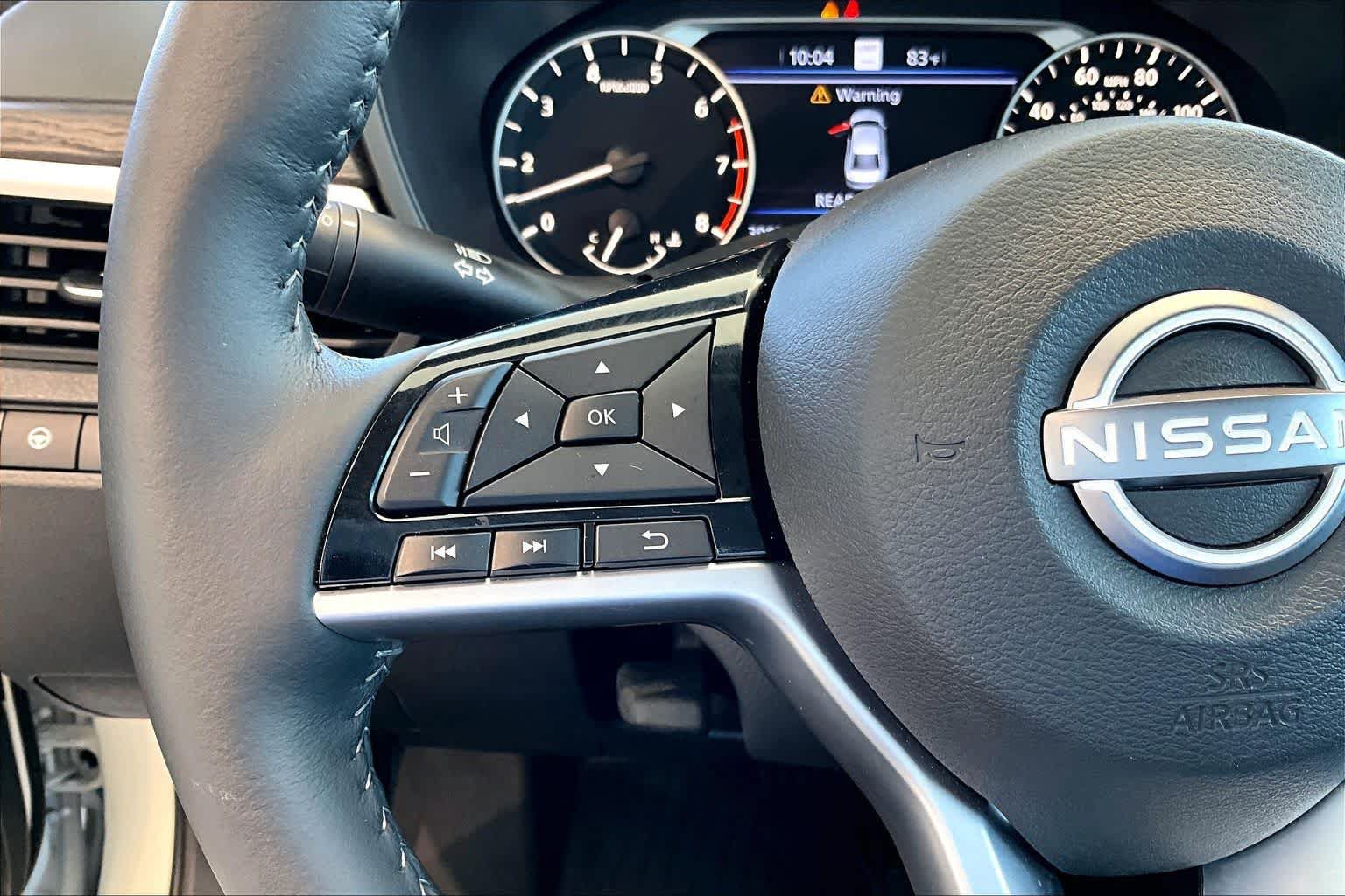 Used 2025 Nissan Altima 2.5 SL FWD image 16
