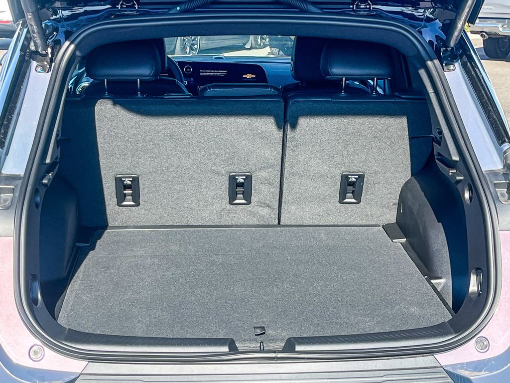 New 2026 Chevrolet Equinox EV LT image 24