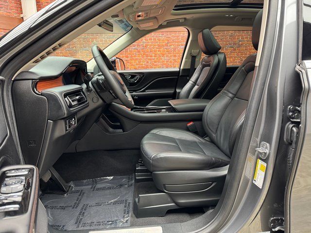 Used 2024 Lincoln Aviator Reserve w/ Equipment Group 201A image 22